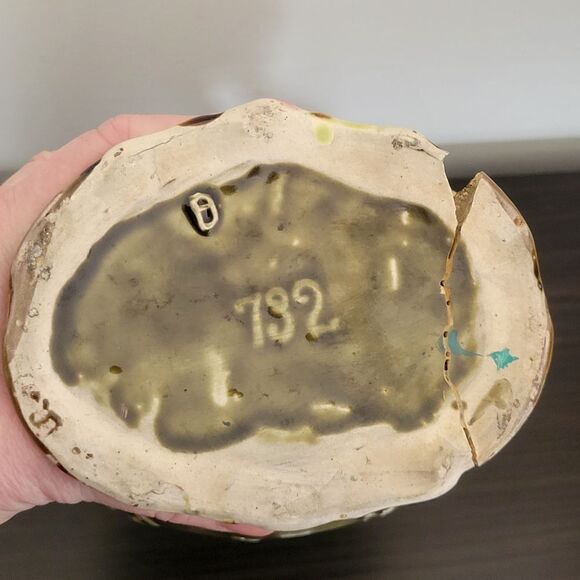 Mojalica Antique Double Handled Vase - Picture 9 of 12